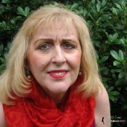 Maya NEU bei Lisaline. Als Neukunde 15min Gratis sprechen