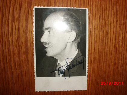 Original Autogramm Otto von Habsburg sowie Photos Vortrag und Postkarte Prin